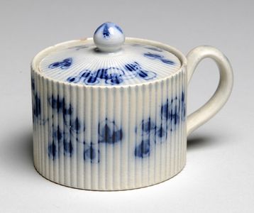 Mustard pot and lid
